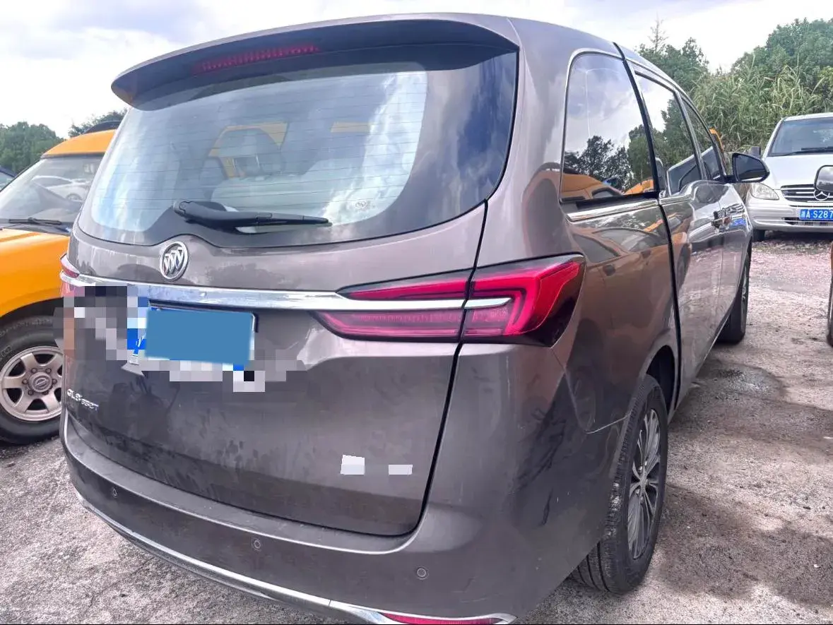 2021 BUICK GL8 thumbnail 4