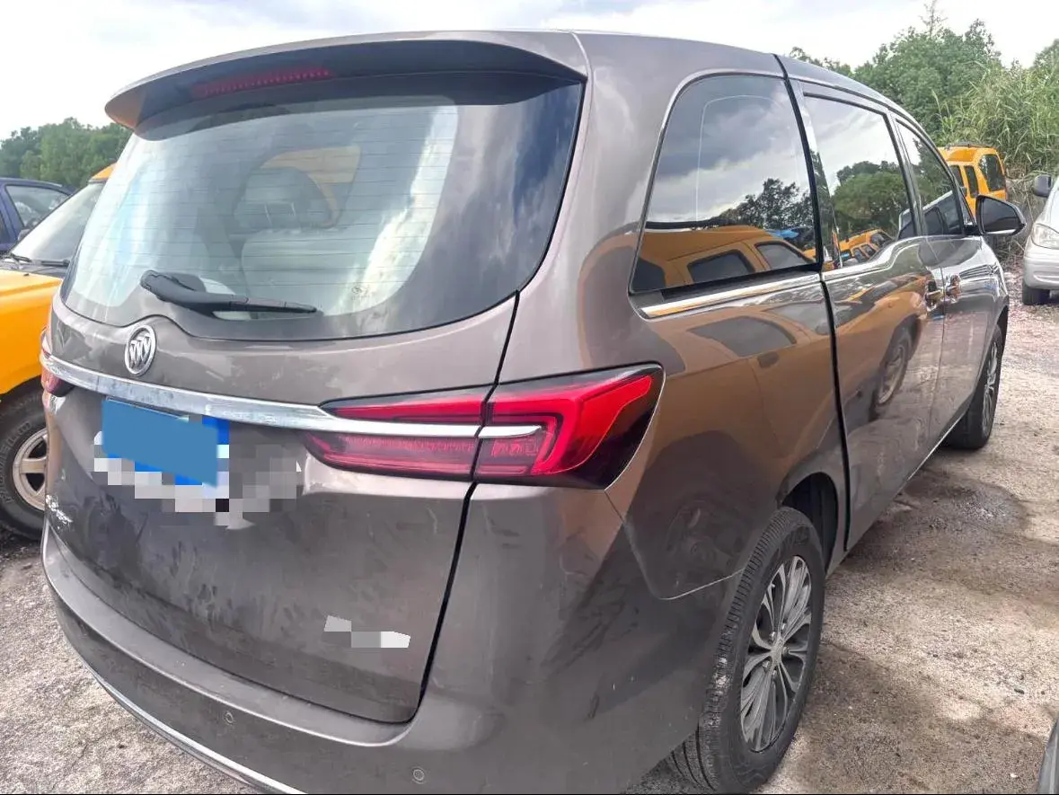 2021 BUICK GL8 thumbnail 3