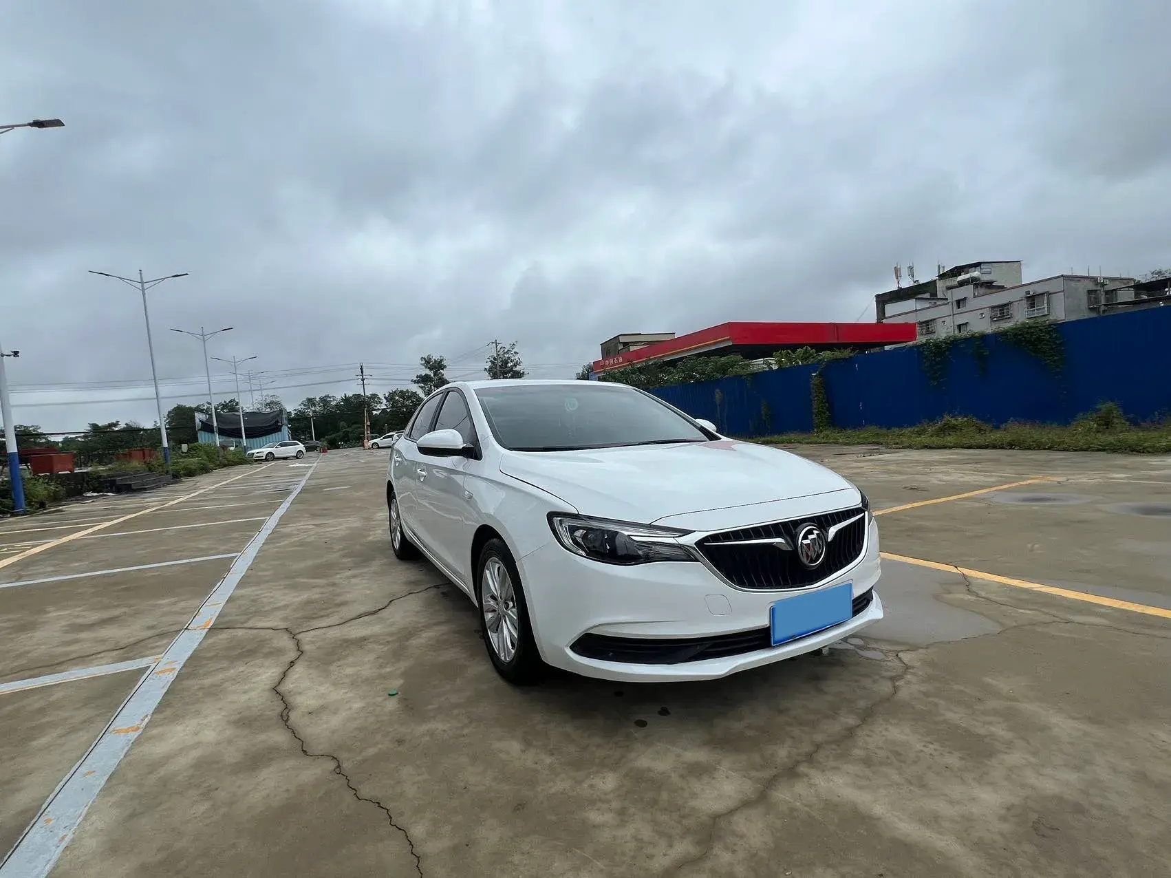 2020 BUICK REGAL thumbnail 3
