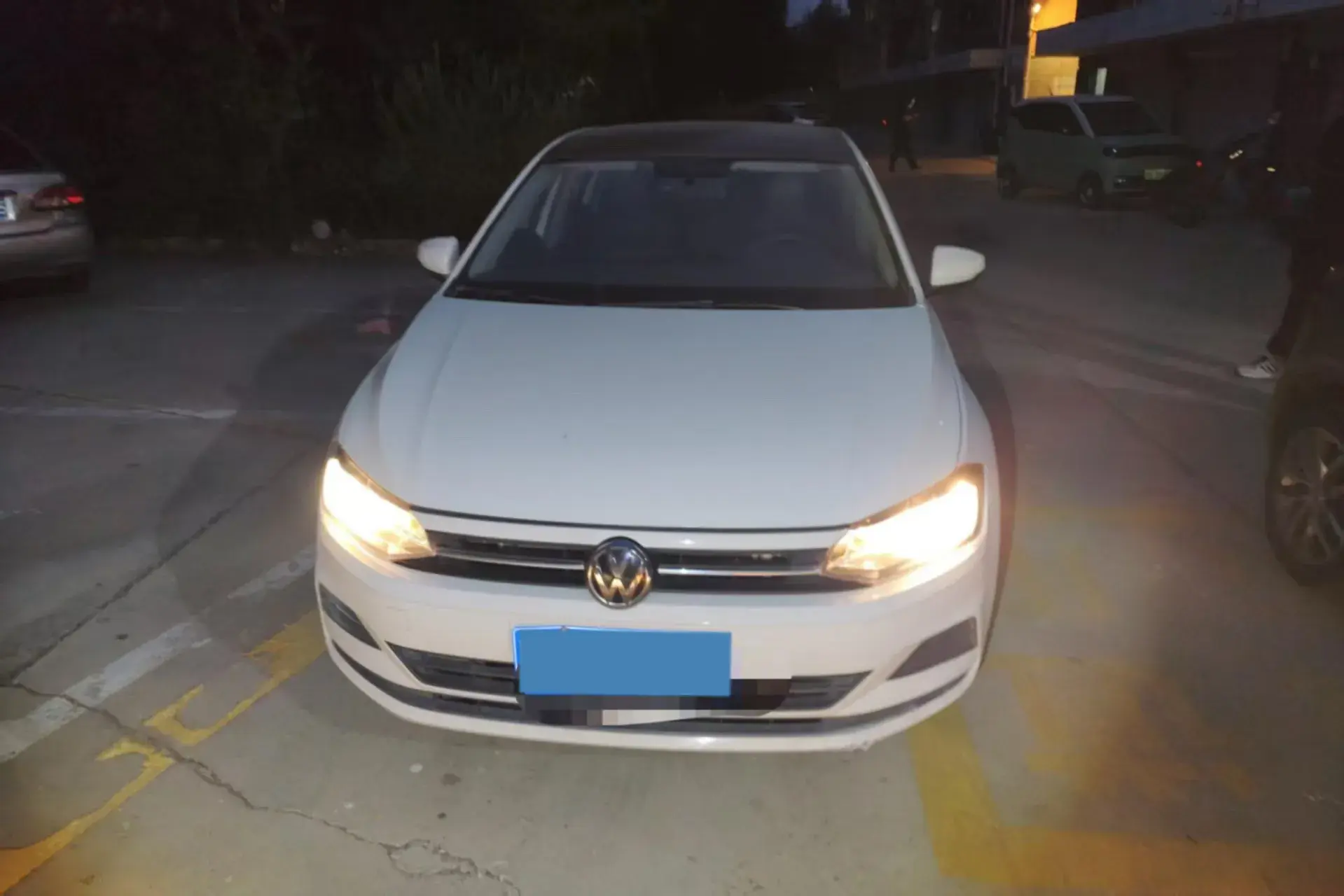 2019 VOLKSWAGEN POLO thumbnail 2