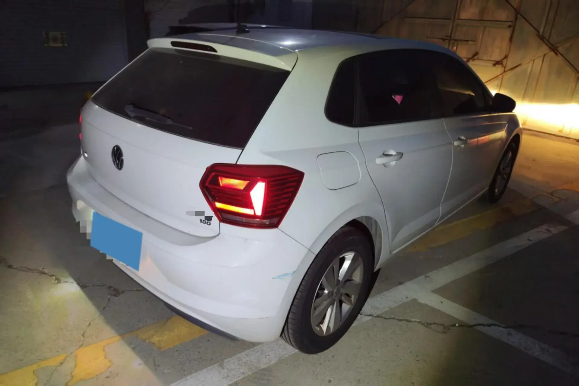 2019 VOLKSWAGEN POLO thumbnail 3