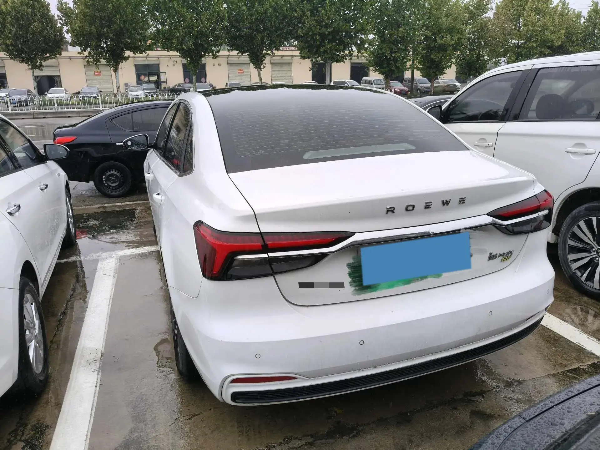 2021 ROEWE I6 thumbnail 3