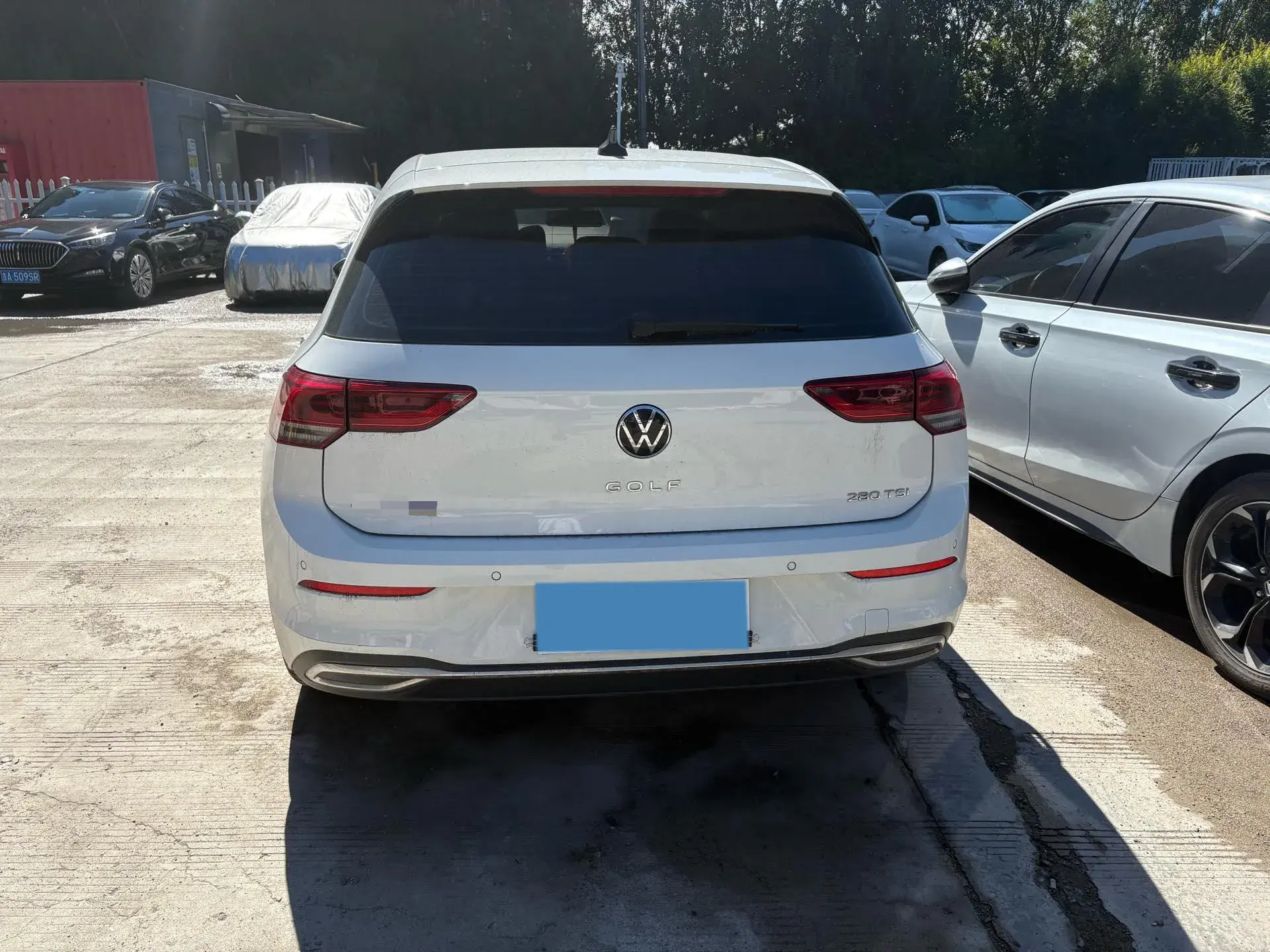 2021 VOLKSWAGEN GOLF thumbnail 4