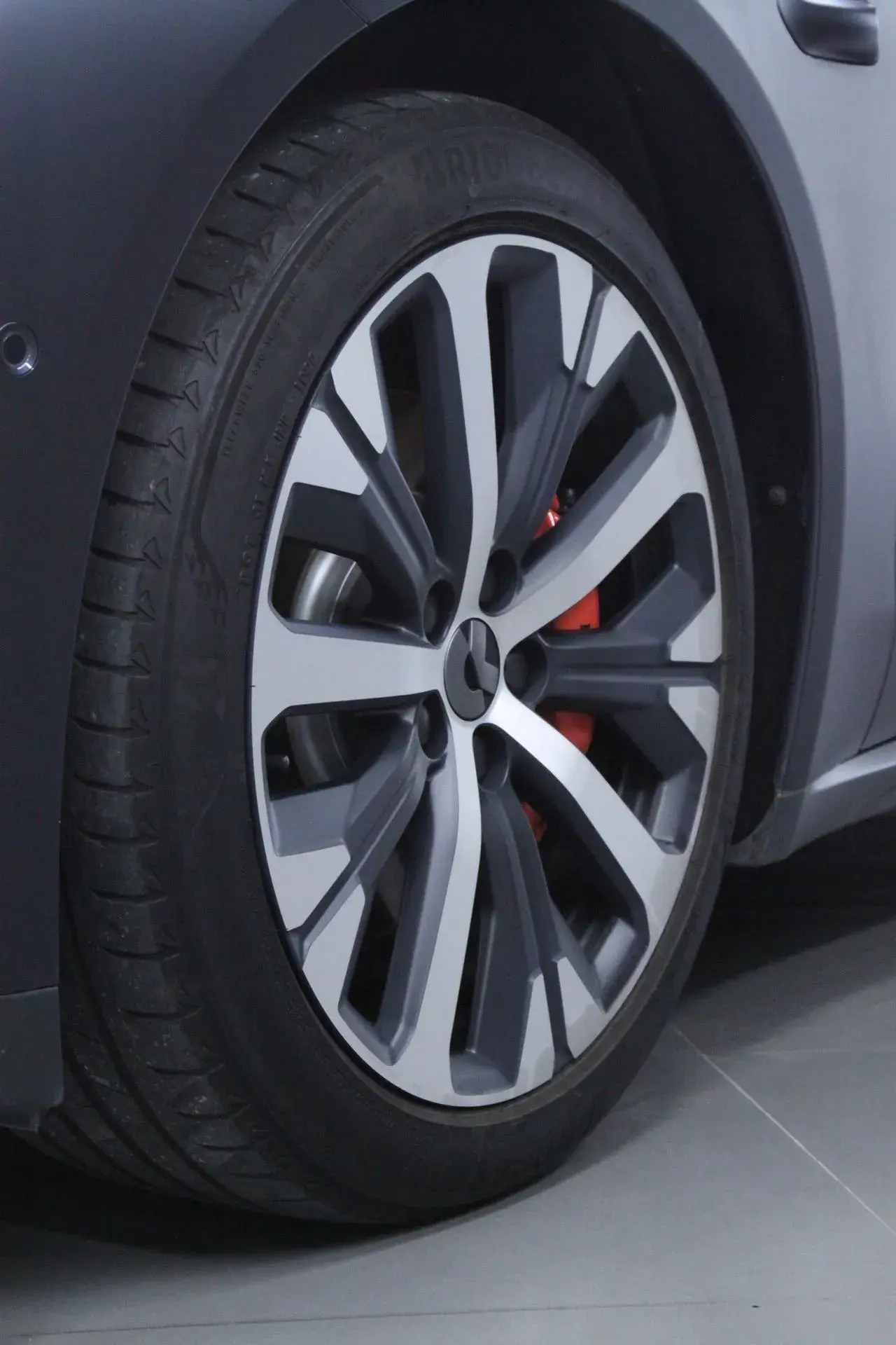 2021 VOLKSWAGEN ID.6 thumbnail 4