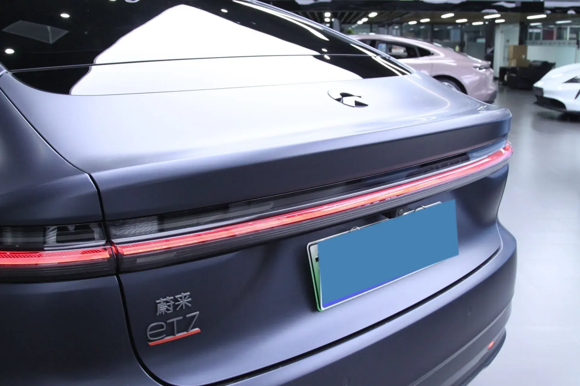 2021 VOLKSWAGEN ID.6 thumbnail 3