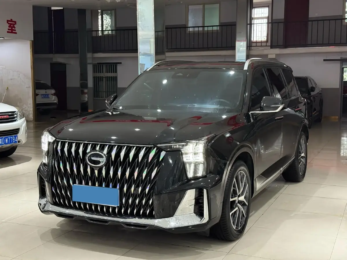 2022 GAC Trumpchi GS8 2.0T 190HP L4 E-CVT Hybrid