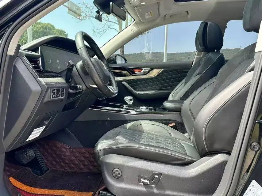 2019 HONGQI HS5 thumbnail 4