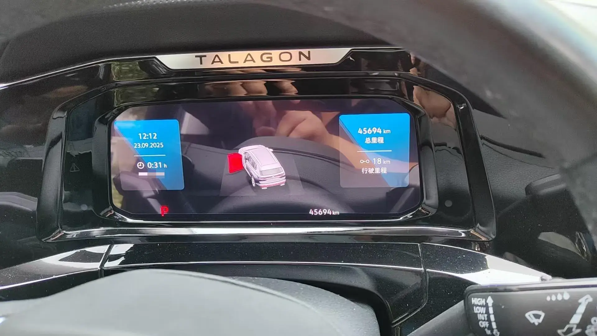 2022 VOLKSWAGEN TALAGON thumbnail 3