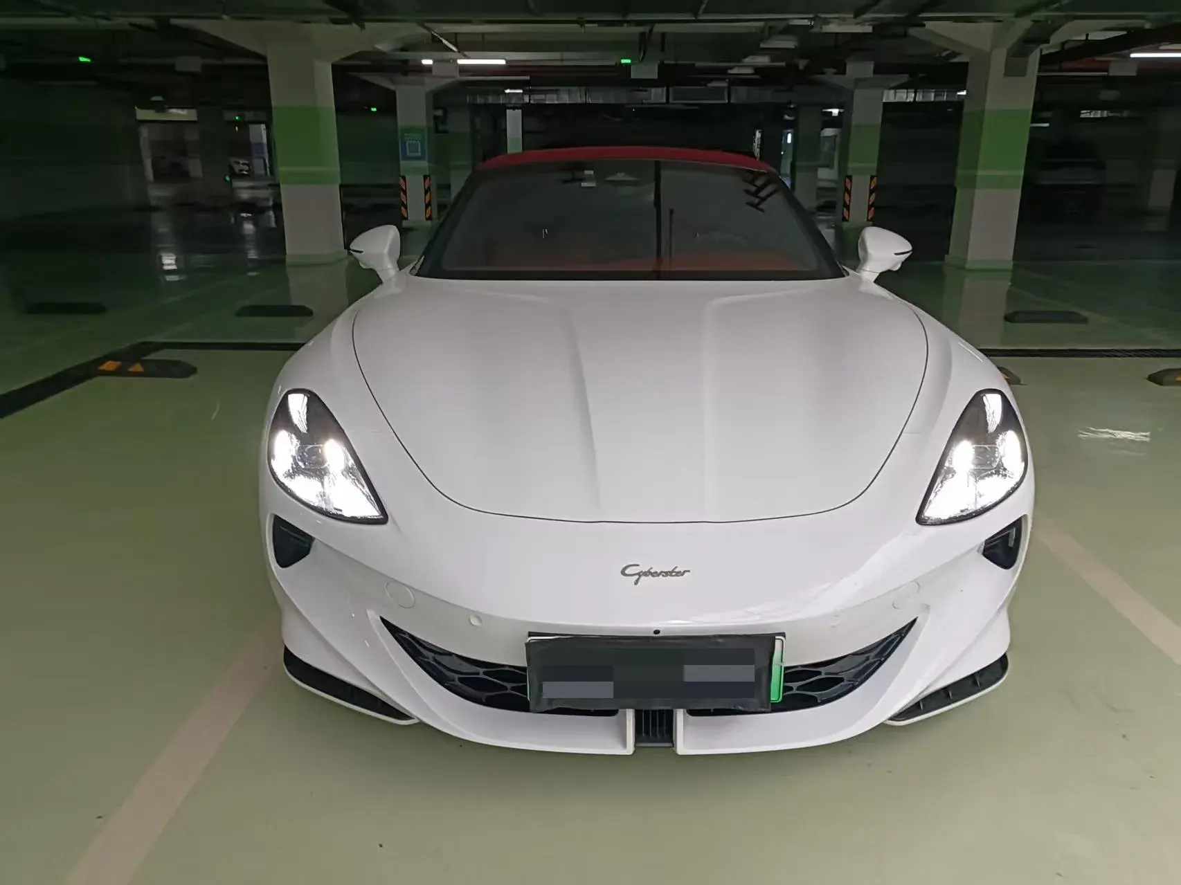 2024 MG CYBERSTER thumbnail 2