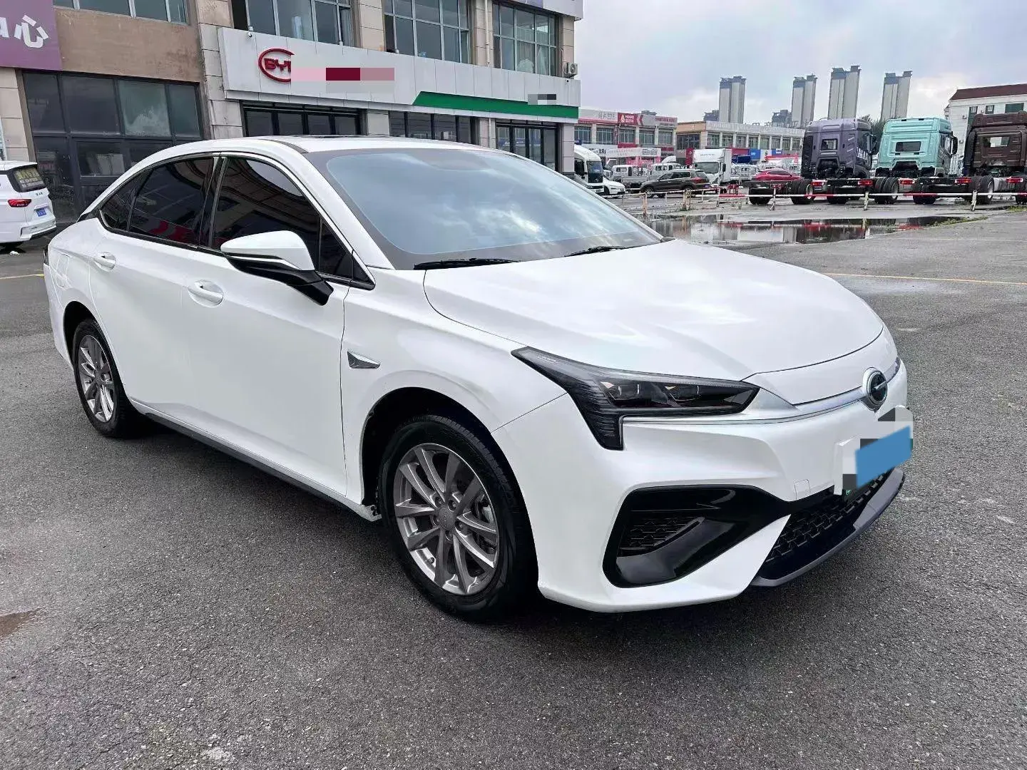 2023 AION S thumbnail 3