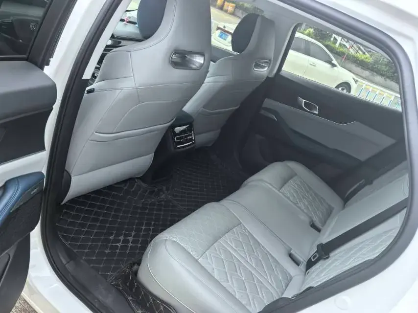 2022 CHANGAN UNI-K thumbnail 4