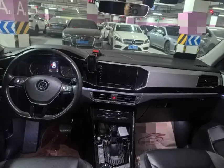 2021 VOLKSWAGEN TAYRON thumbnail 4