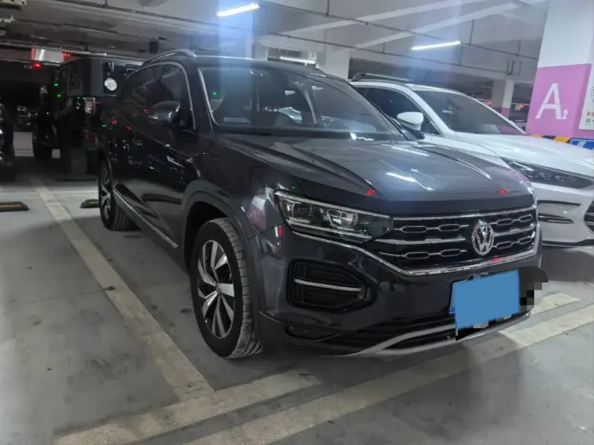 2021 VOLKSWAGEN TAYRON thumbnail 3