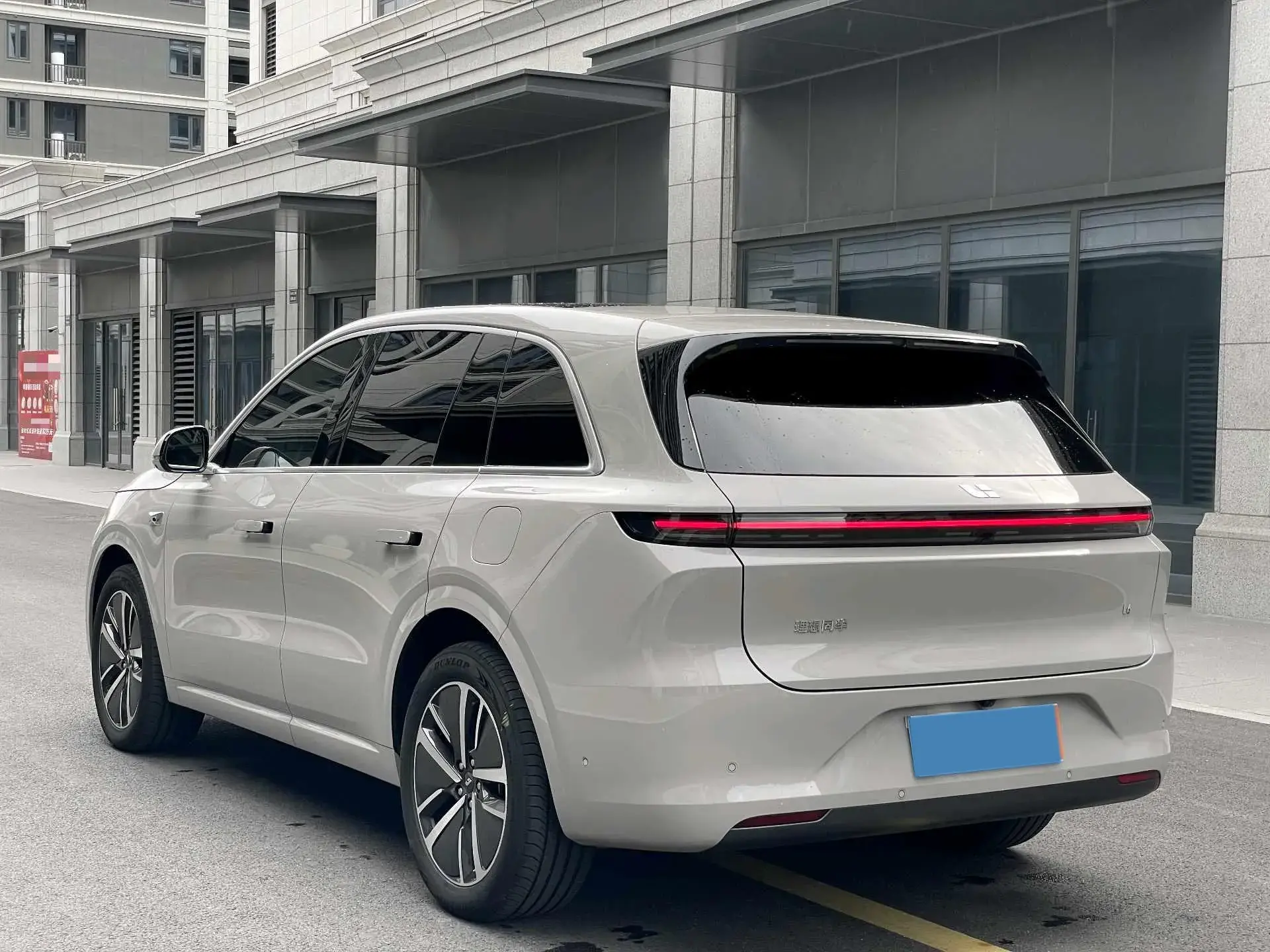 2024 LI L6 thumbnail 4