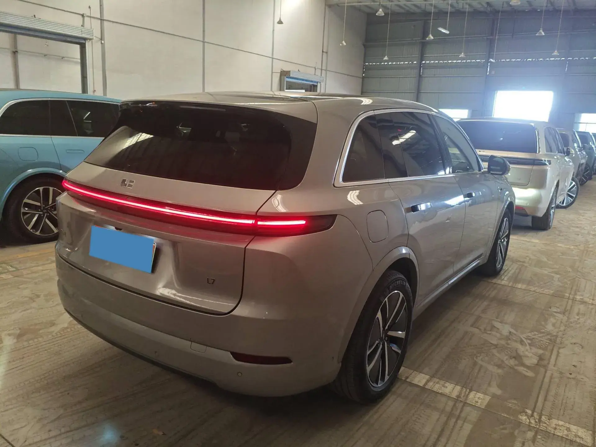2024 LI L7 thumbnail 2