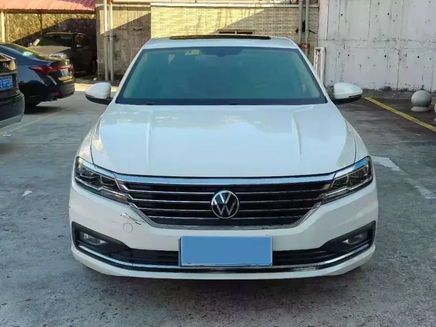 2021 VOLKSWAGEN LAVIDA thumbnail 2