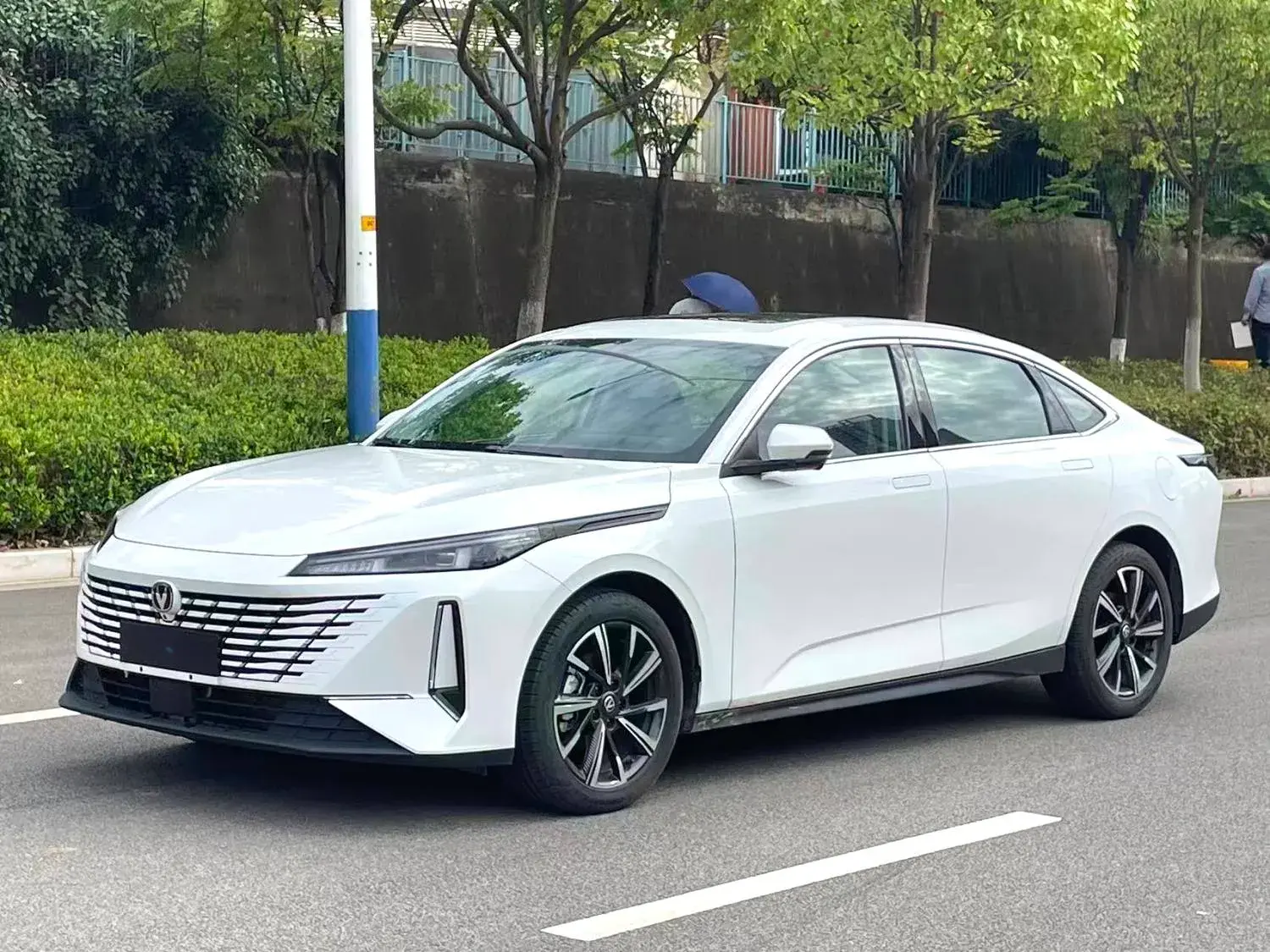 2025 CHANGAN EADO view 1