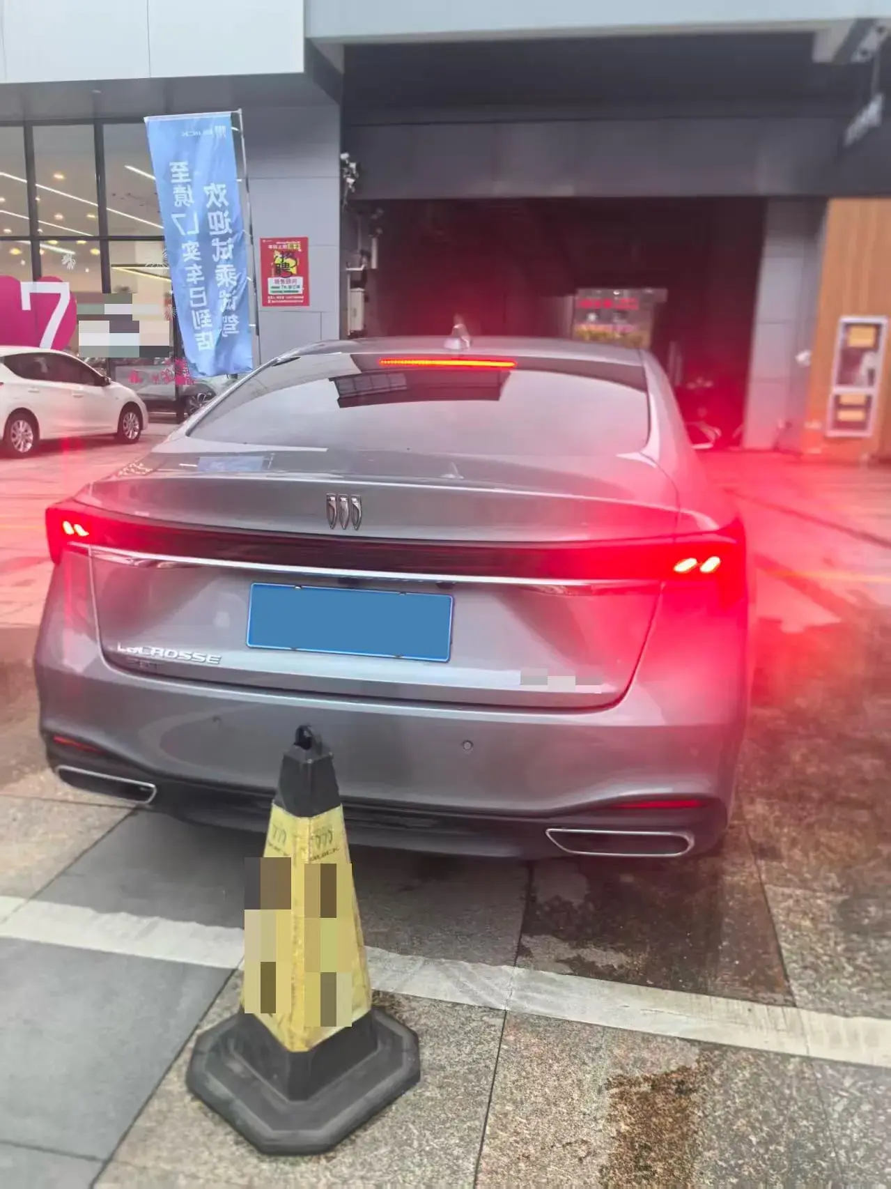 2025 BUICK LARCOSSE thumbnail 4