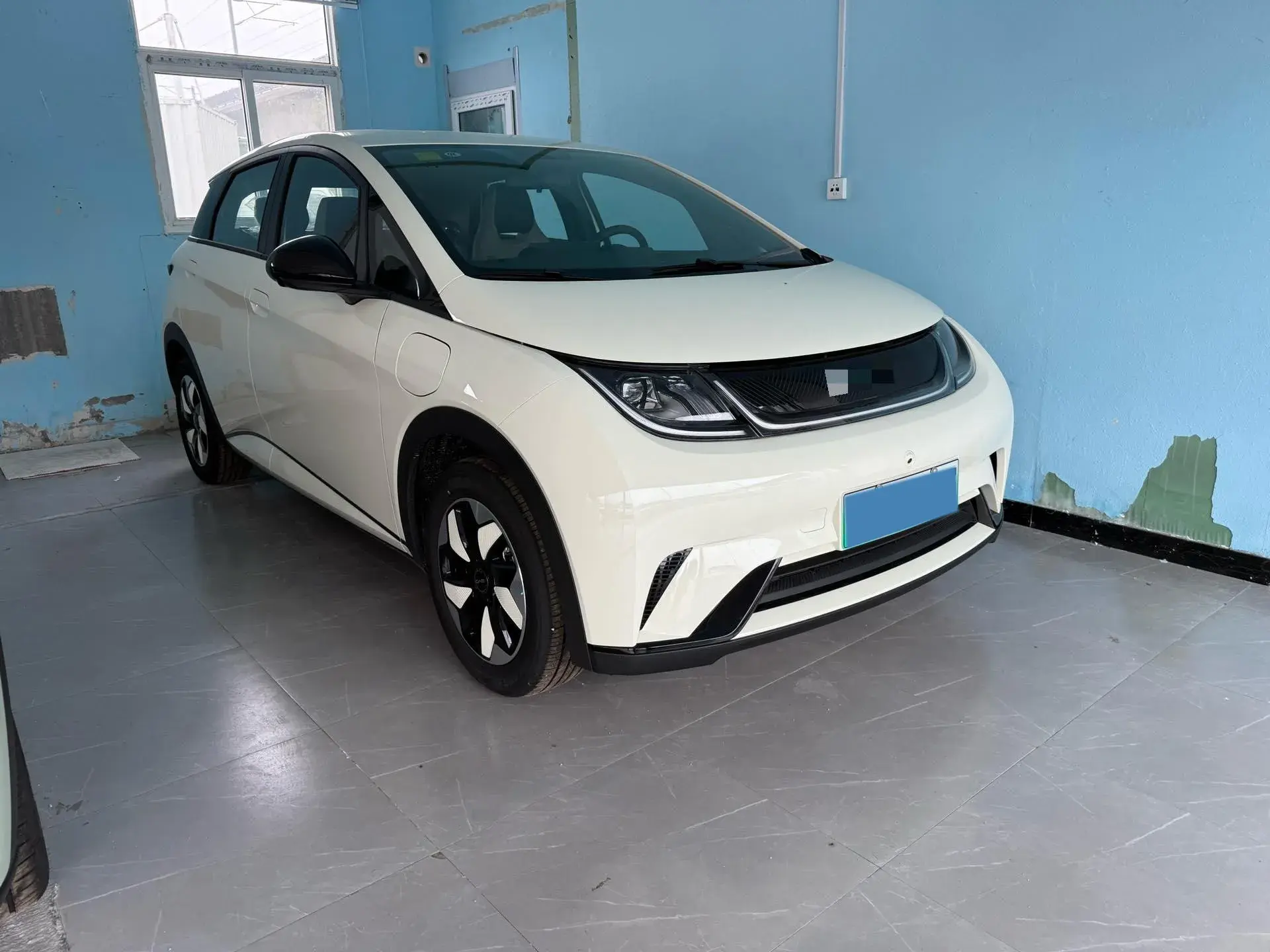 2025 BYD DOLPHIN thumbnail 2