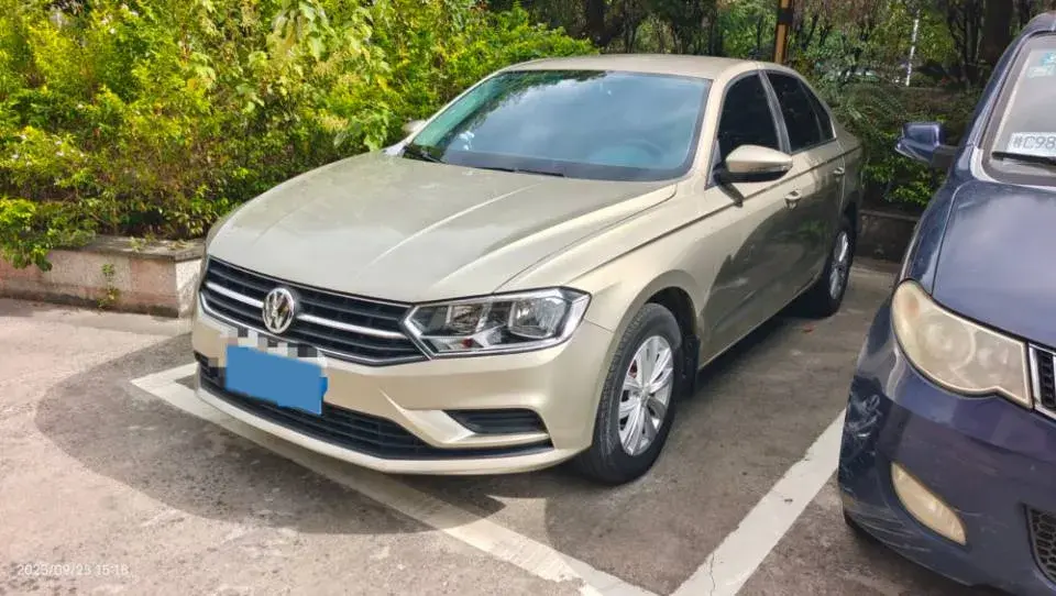 2018 VOLKSWAGEN BORA view 1