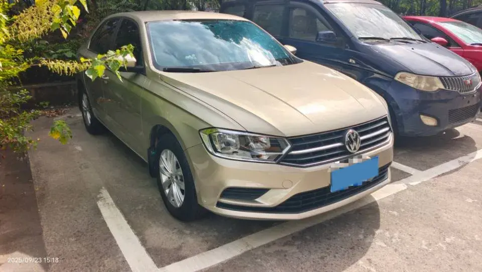 2018 VOLKSWAGEN BORA thumbnail 2