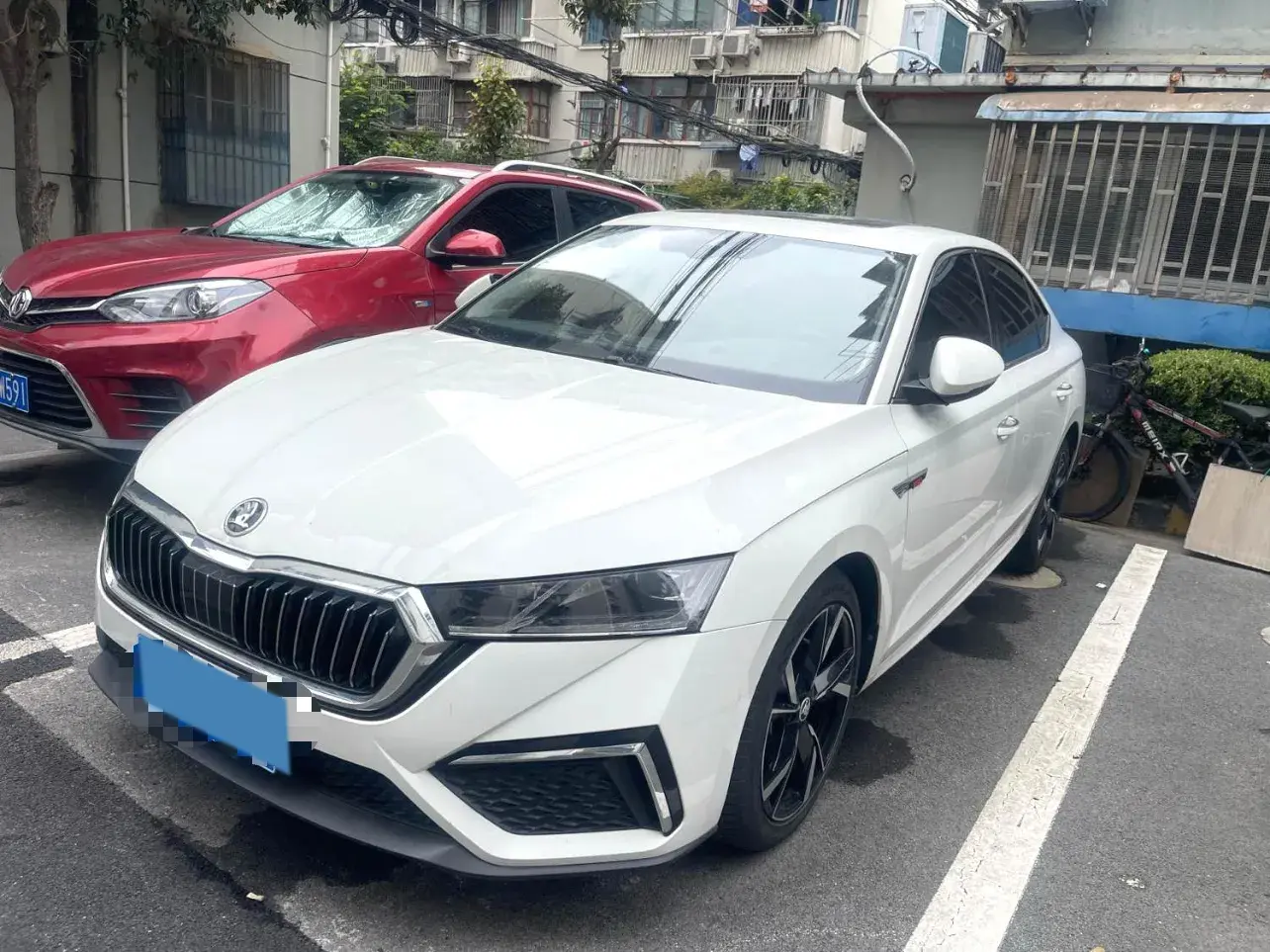2021 SKODA OCTAVIA view 1