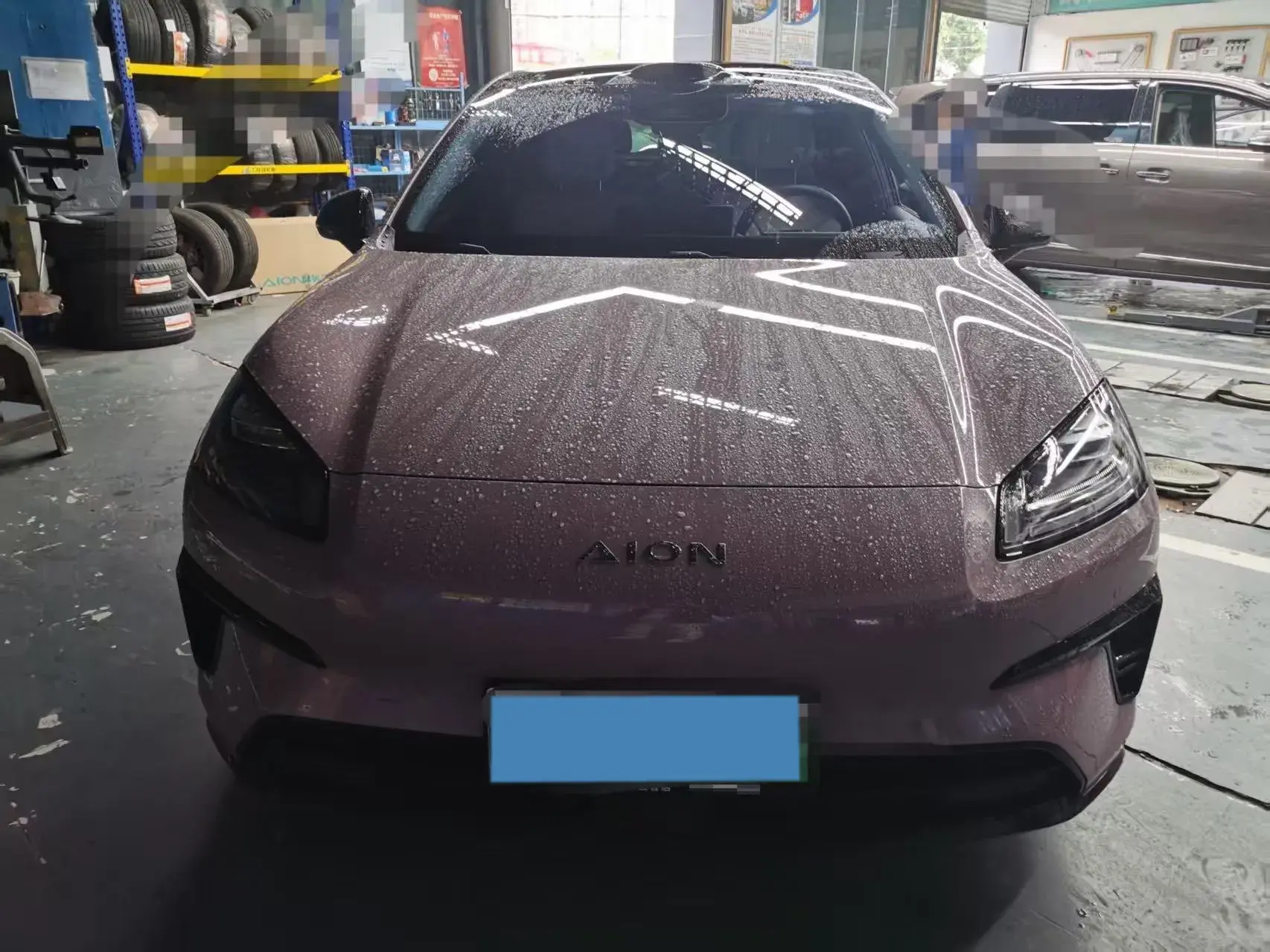 2025 AION AION thumbnail 3