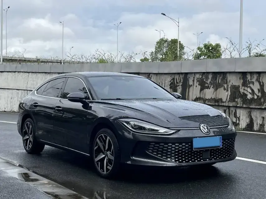 2023 VOLKSWAGEN LAMANDO thumbnail 2