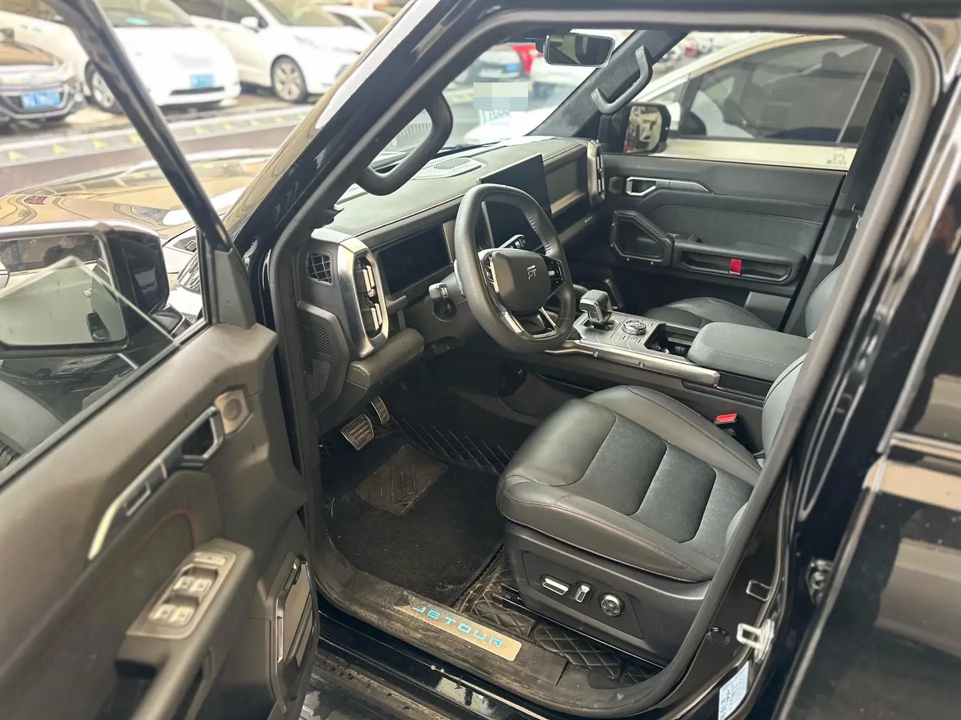 2024 JETOUR TRAVELLER thumbnail 4