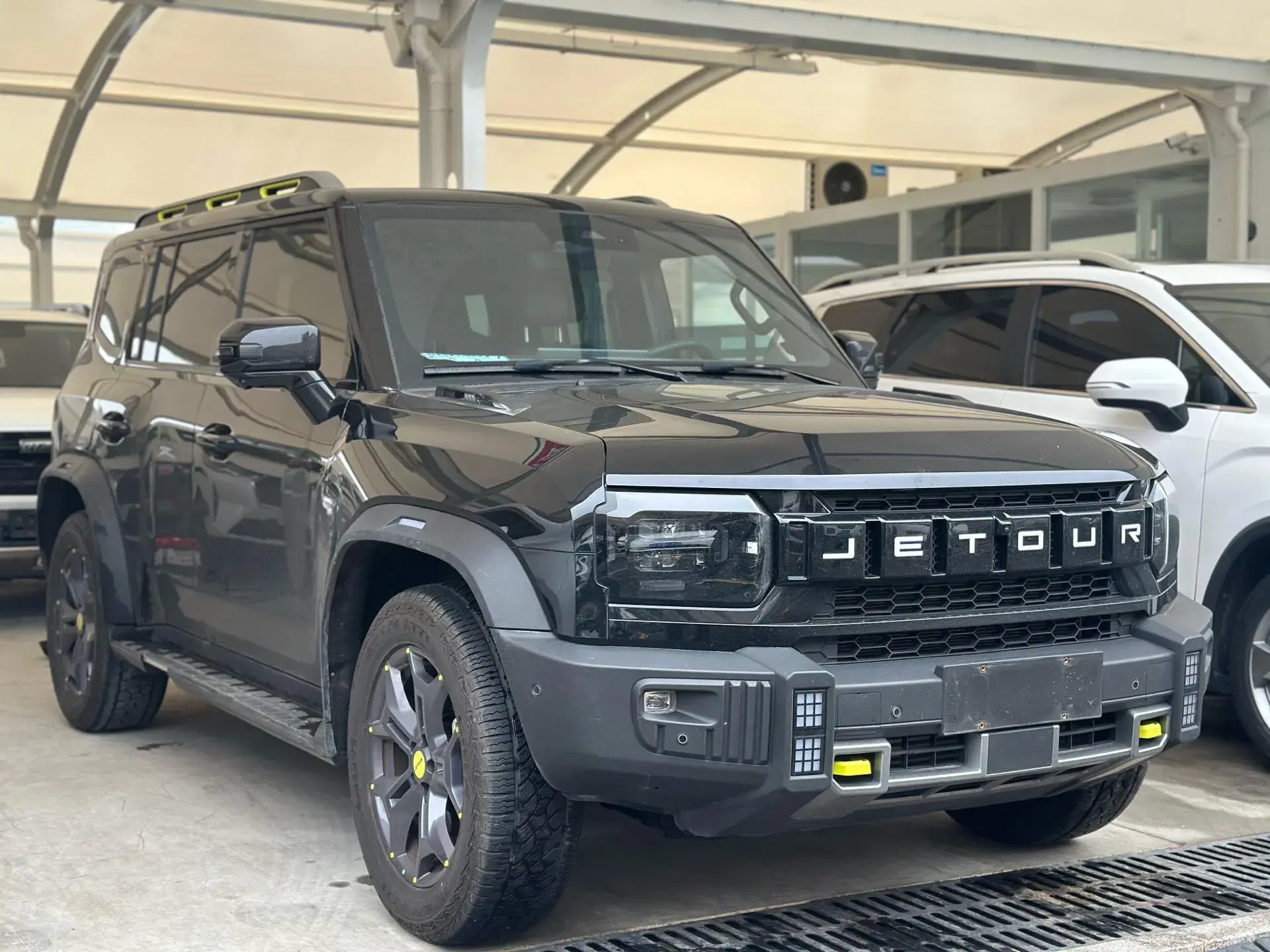 2024 JETOUR TRAVELLER thumbnail 3