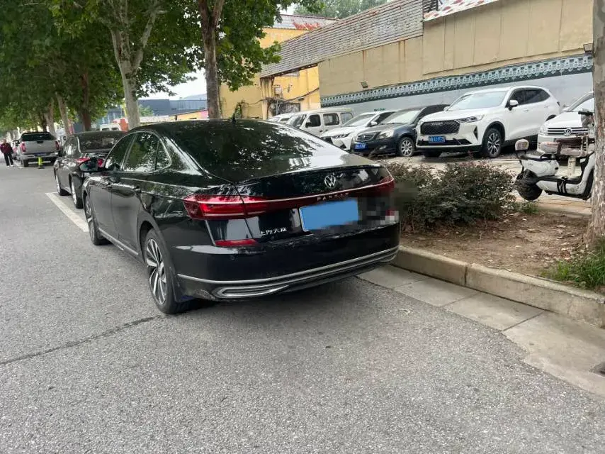 2021 VOLKSWAGEN PASSAT thumbnail 4