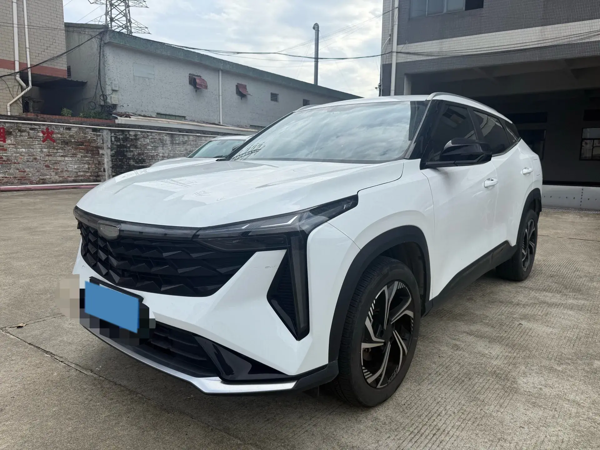 2023 GEELY AZKARRA view 1