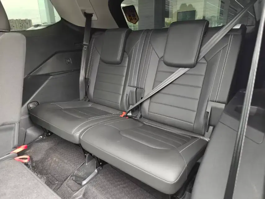 2022 VOLKSWAGEN TALAGON thumbnail 4