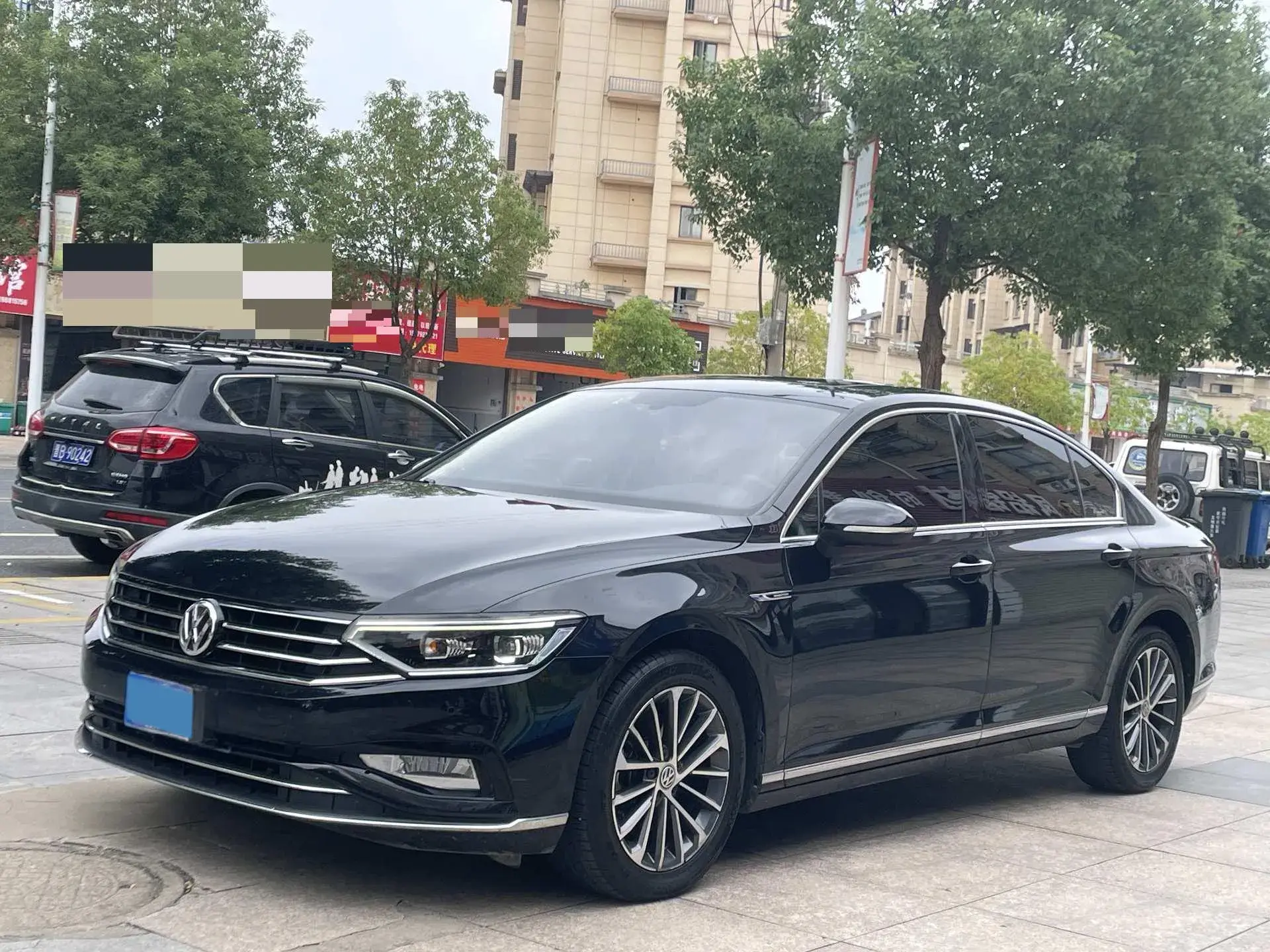 2020 VOLKSWAGEN MAGOTAN view 1