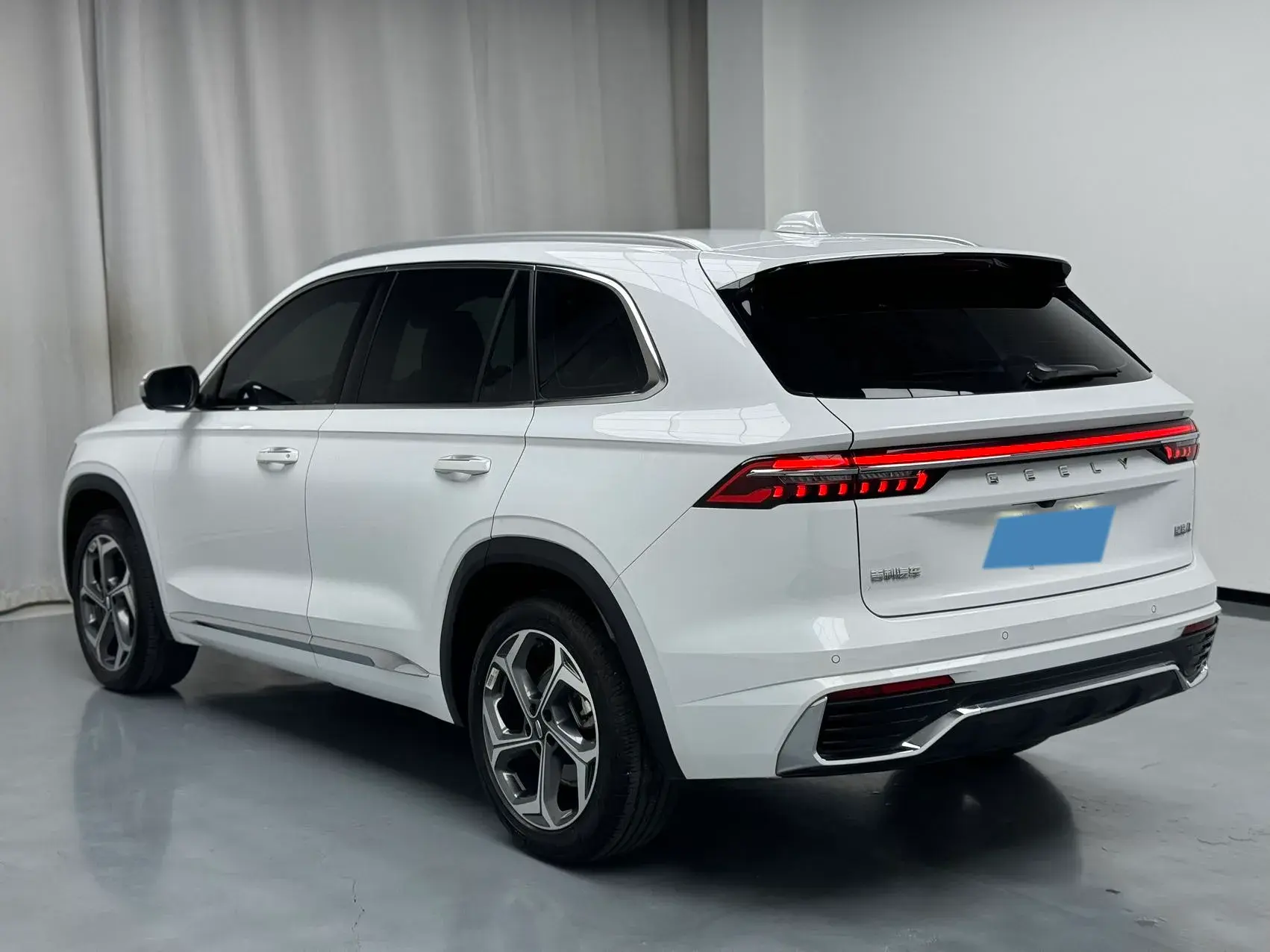 2024 GEELY MONJARO thumbnail 3