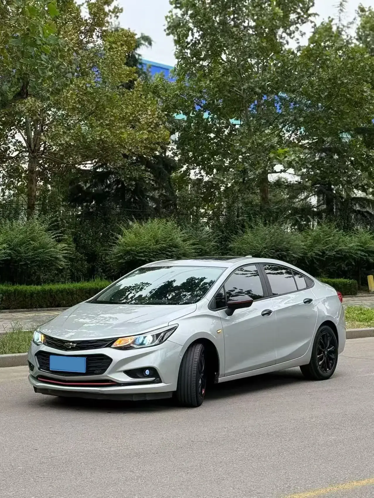 2018 CHEVROLET CRUZE view 1