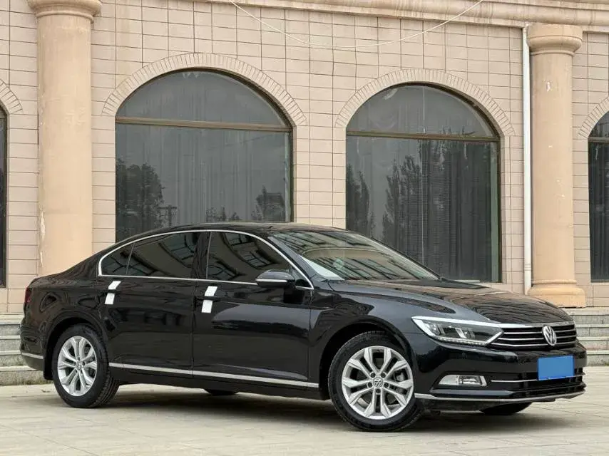 2019 VOLKSWAGEN MAGOTAN thumbnail 3