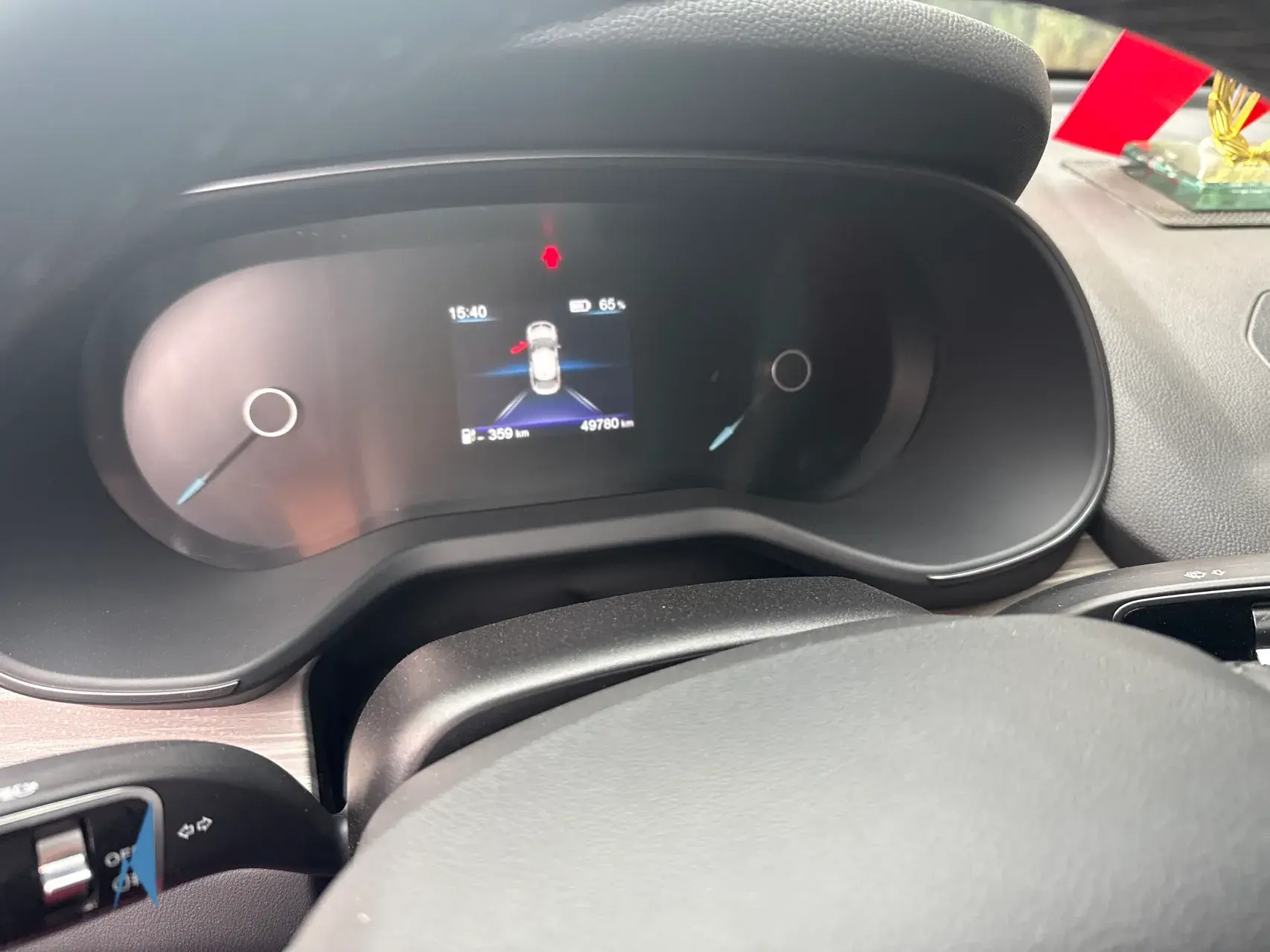 2023 HONGQI E-QM5 thumbnail 3