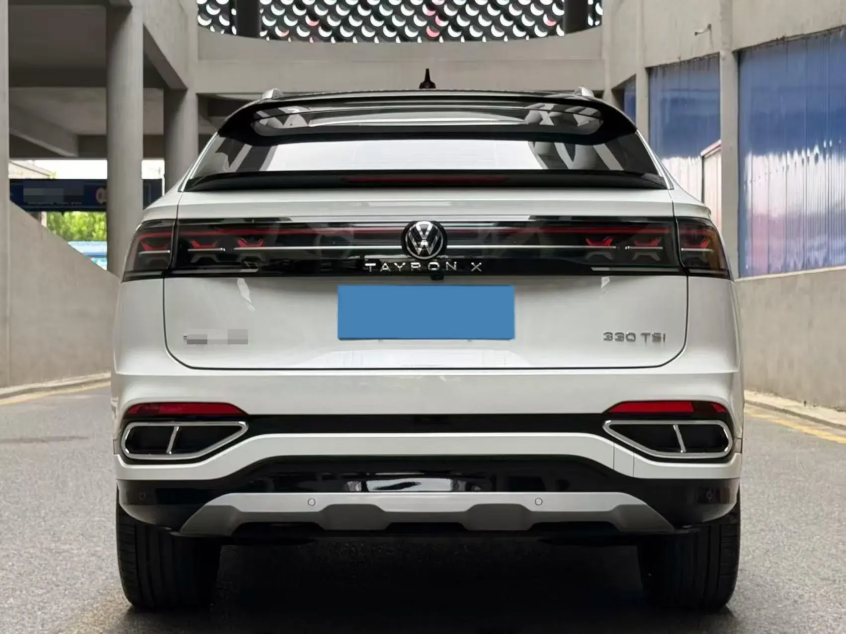 2023 VOLKSWAGEN TAYRON thumbnail 4