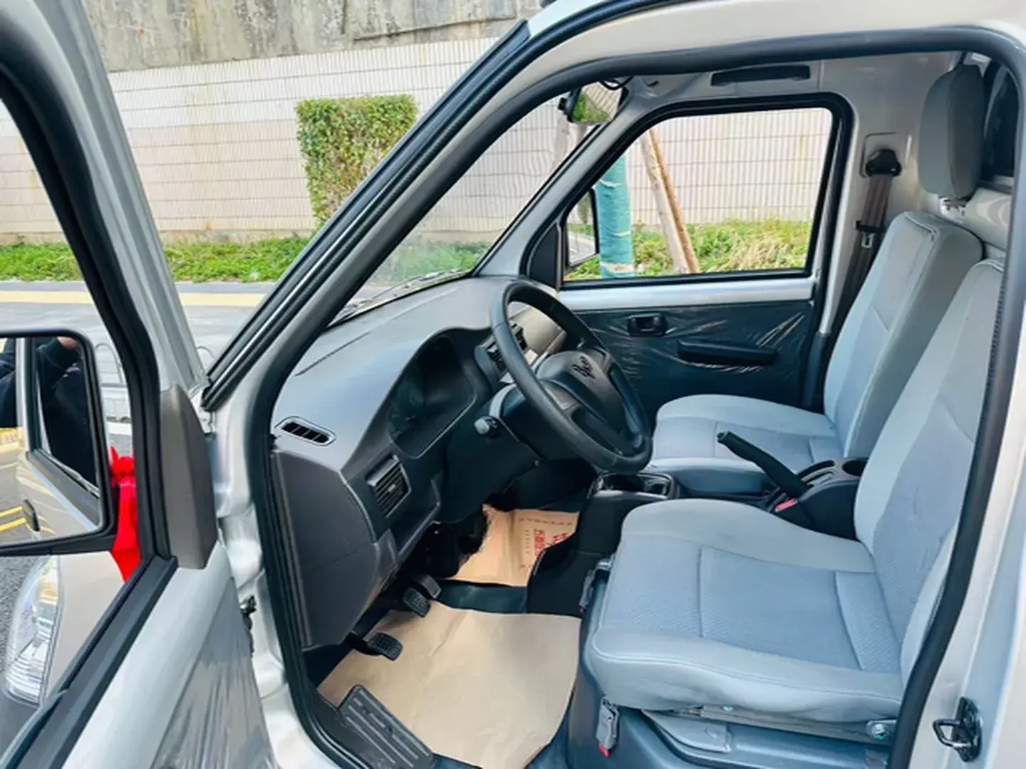 2023 WULING RONGGUANG thumbnail 3