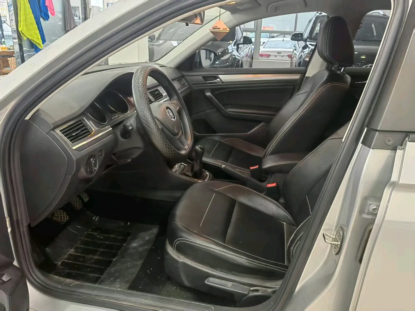 2020 VOLKSWAGEN BORA thumbnail 3