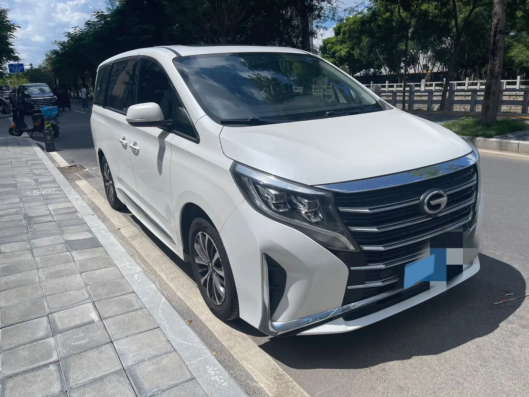 2021 GAC TRUMPCHI thumbnail 2