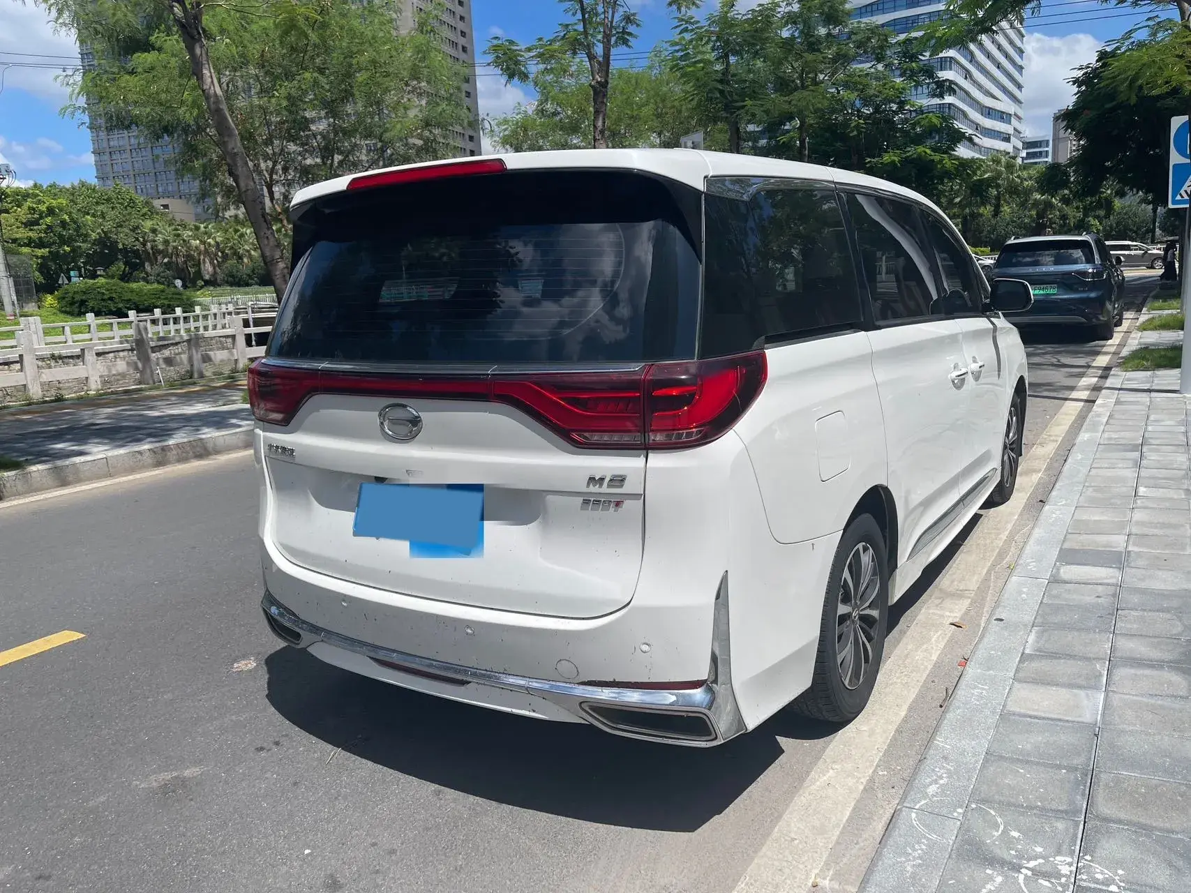 2021 GAC TRUMPCHI thumbnail 4