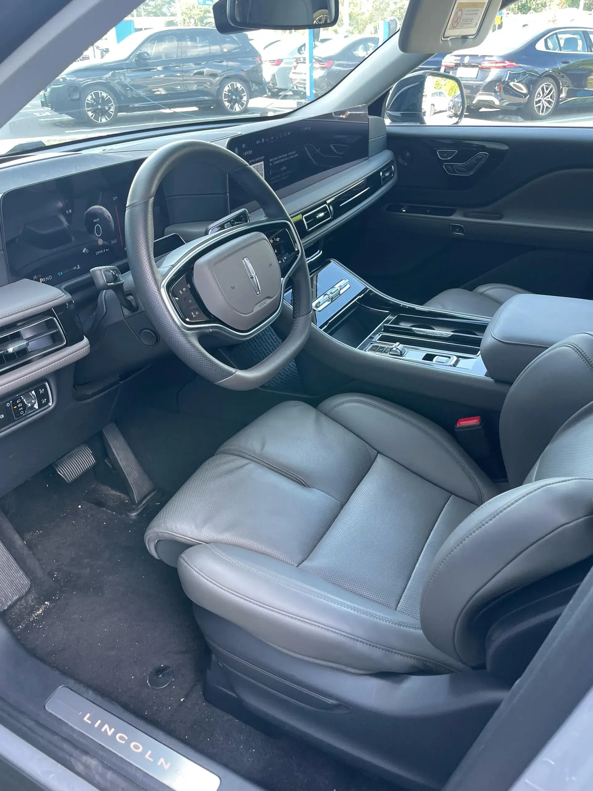 2024 LINCOLN AVIATOR thumbnail 4