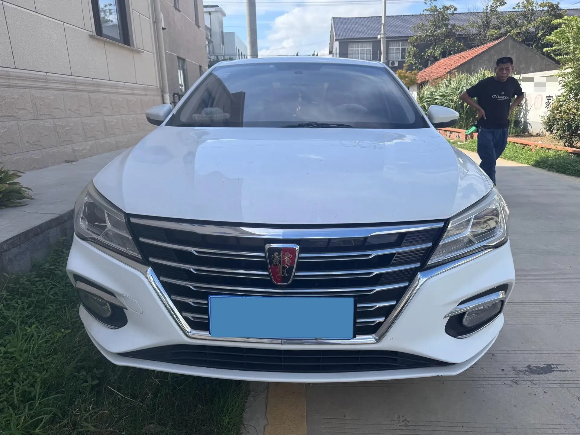 2019 ROEWE I5 thumbnail 2