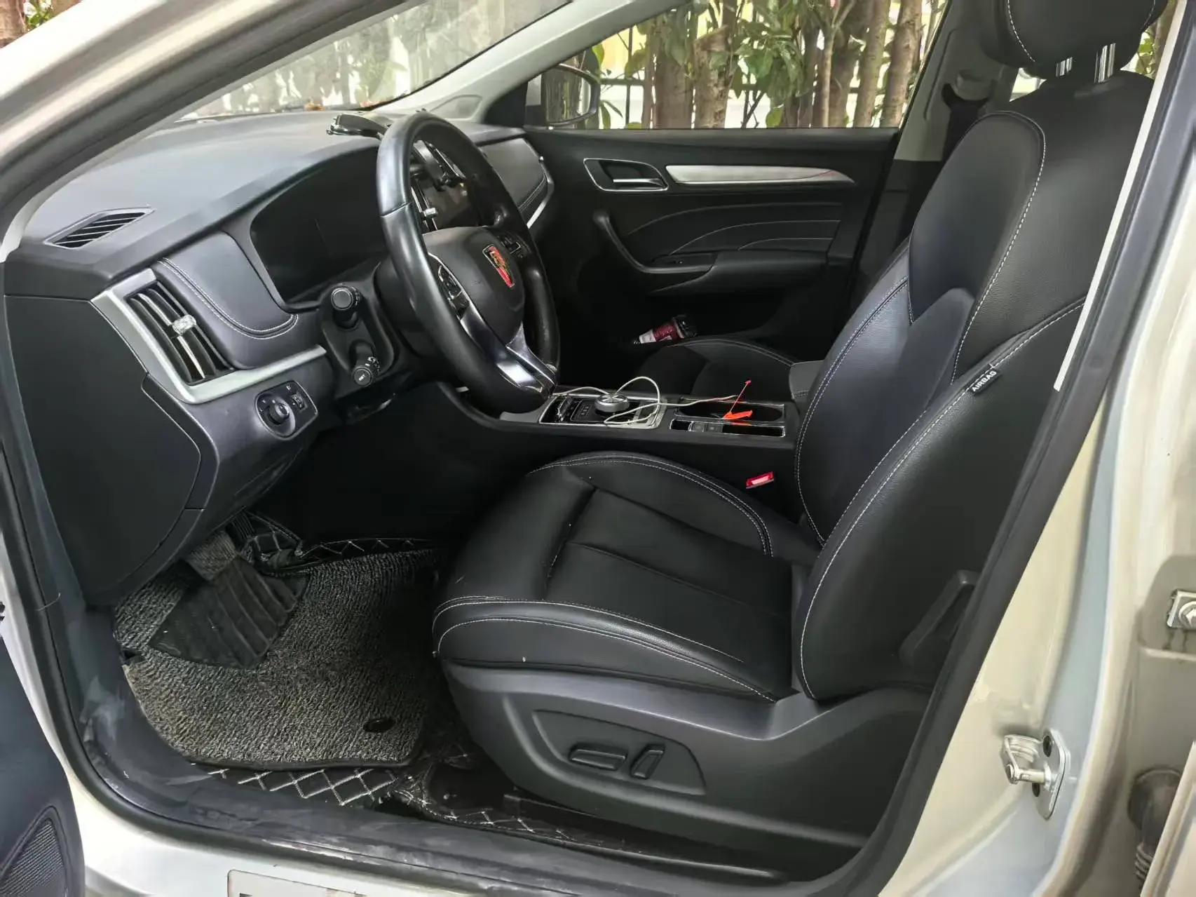 2019 ROEWE I6 thumbnail 3