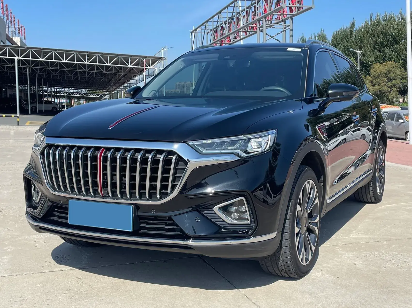 2022 HONGQI HS5 view 1