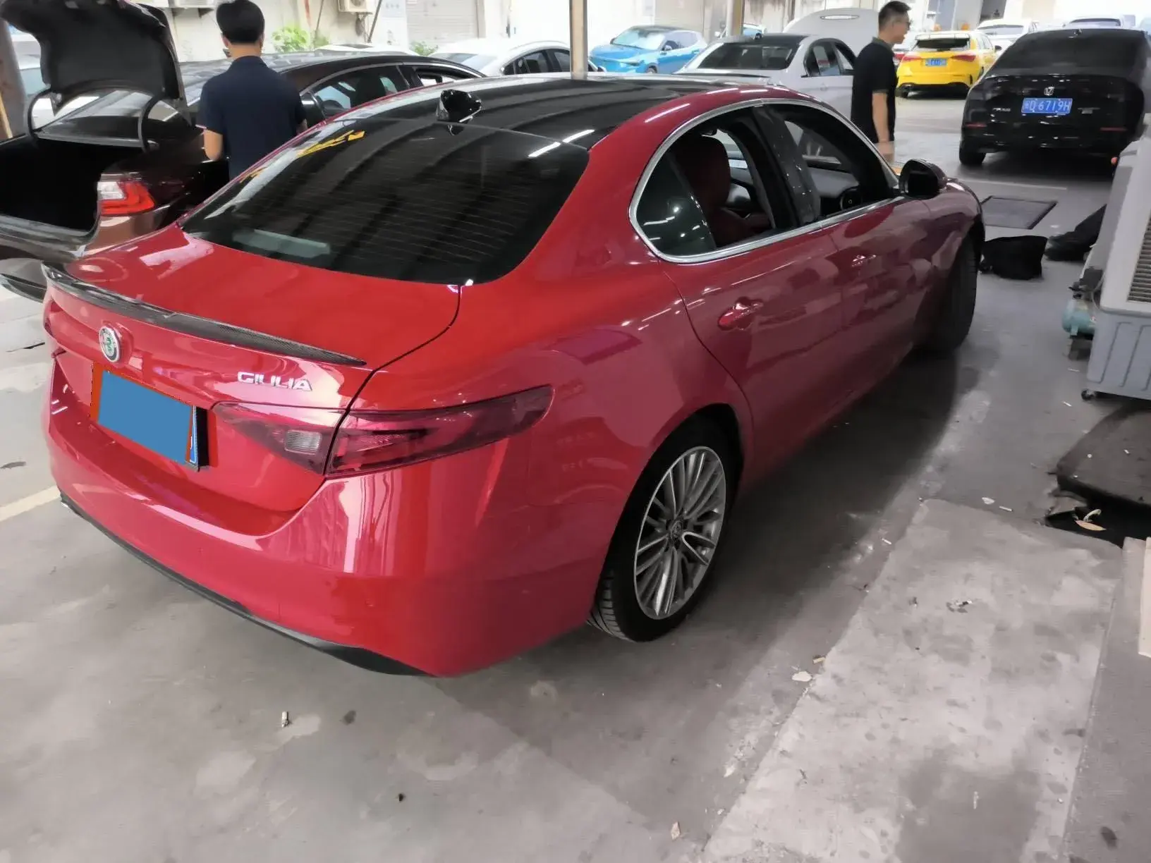 2017 ALFA ROMEO thumbnail 2