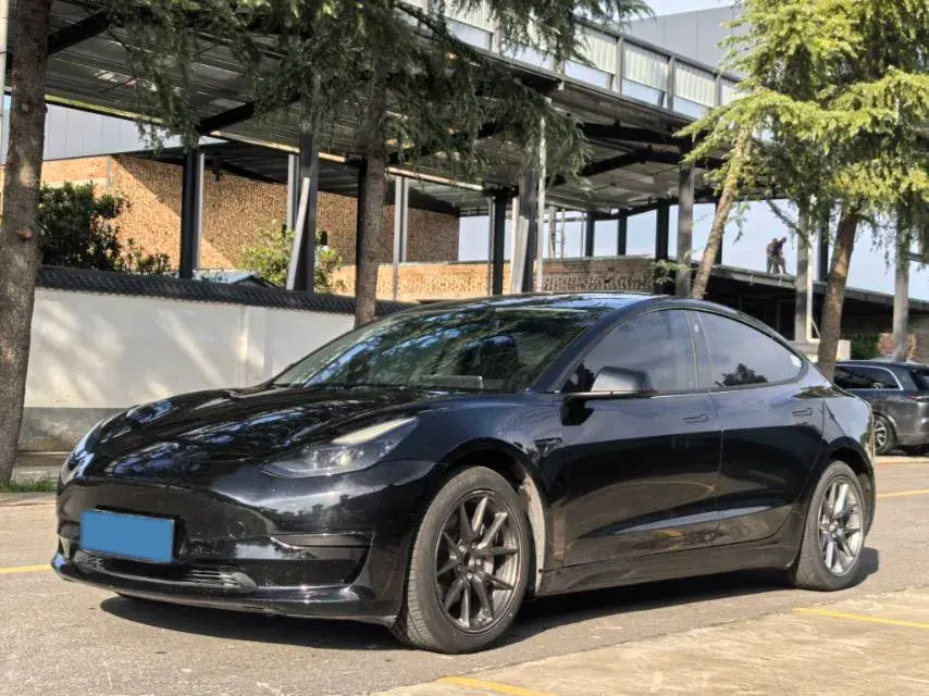 2023 TESLA MODEL view 1