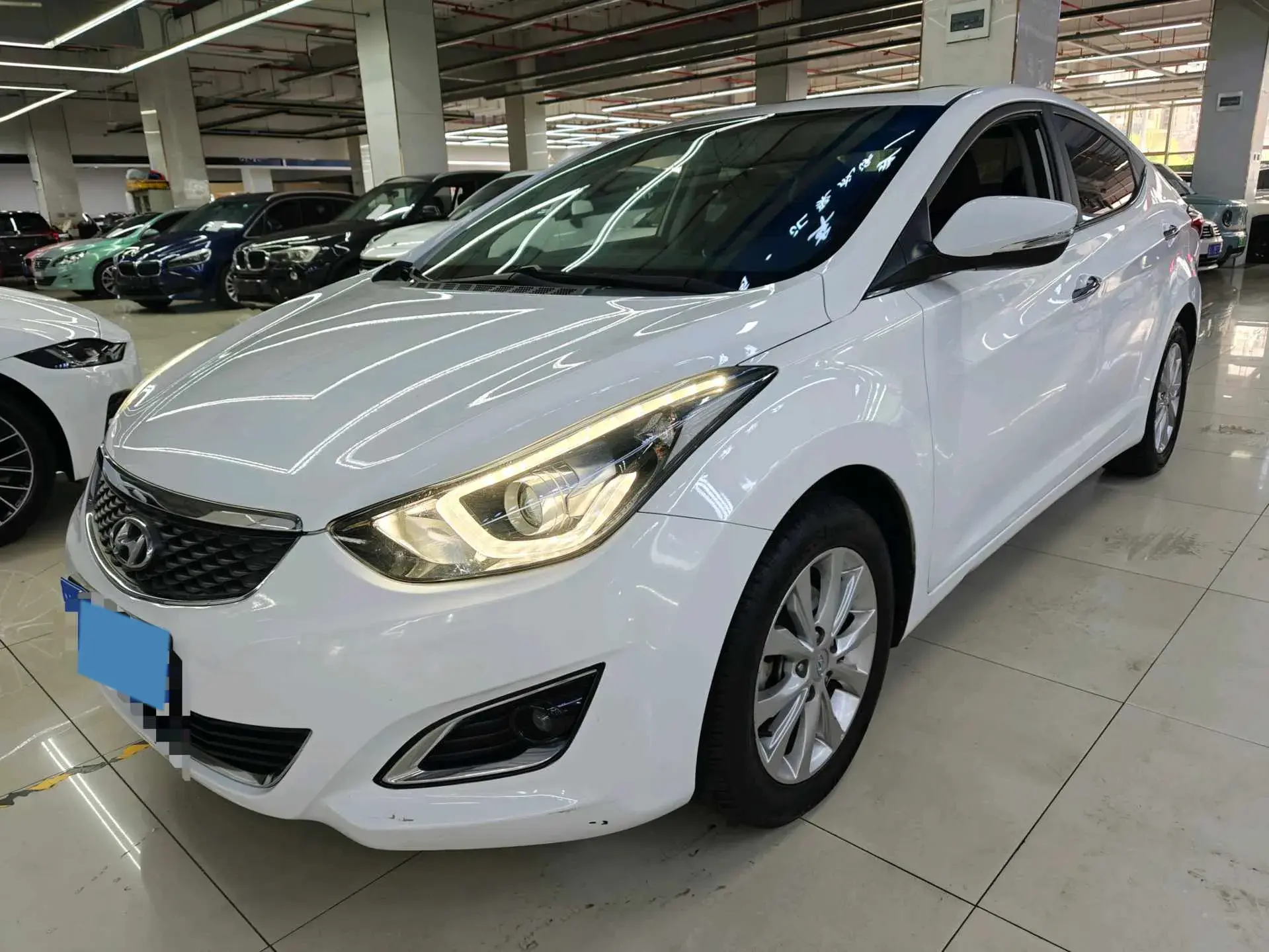 2016 HYUNDAI ELANTRA view 1